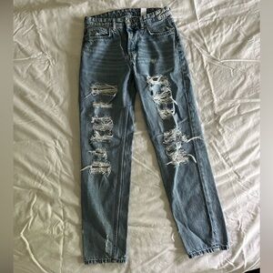 H&M Boyfriend Jeans